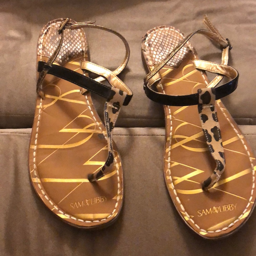 Sam and Libby size 9 t strap sandals